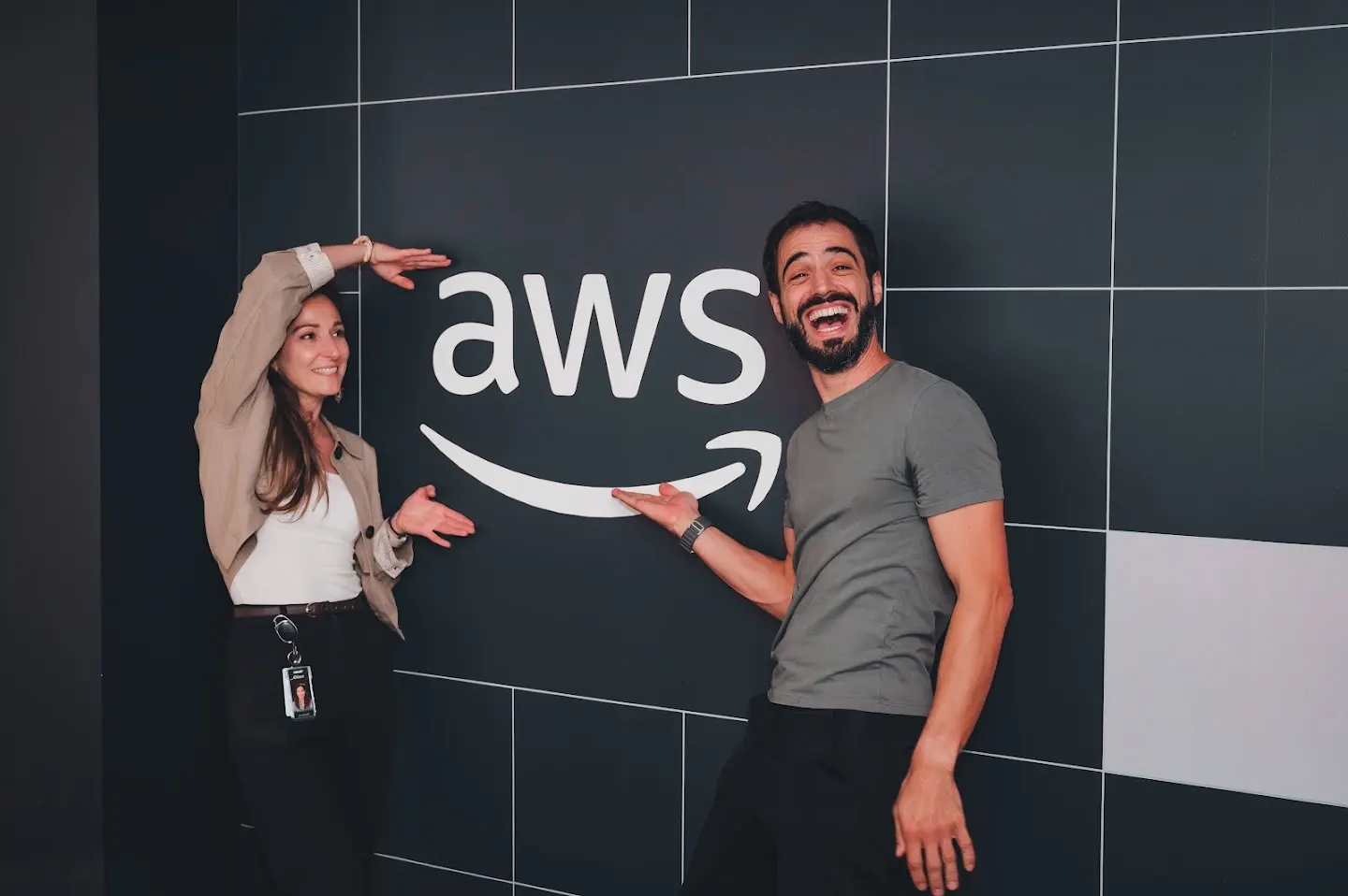 Community members posing together at Rootly AI Meetup @ AWS Builder Loft (photo 1)